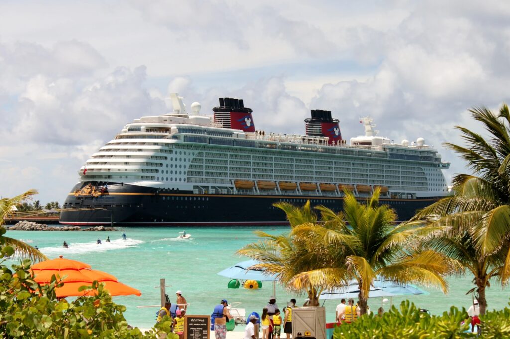 To sell for a big company or a small one - Which one is right for me?