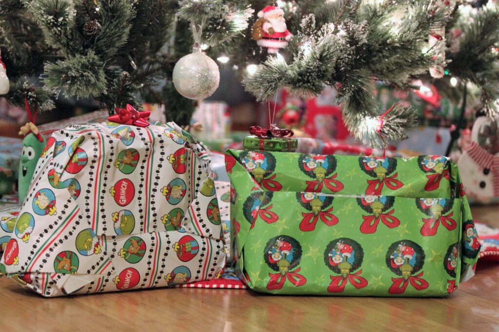 Suck at gift wrapping? Well here's some good news for you - and transparent sellers.