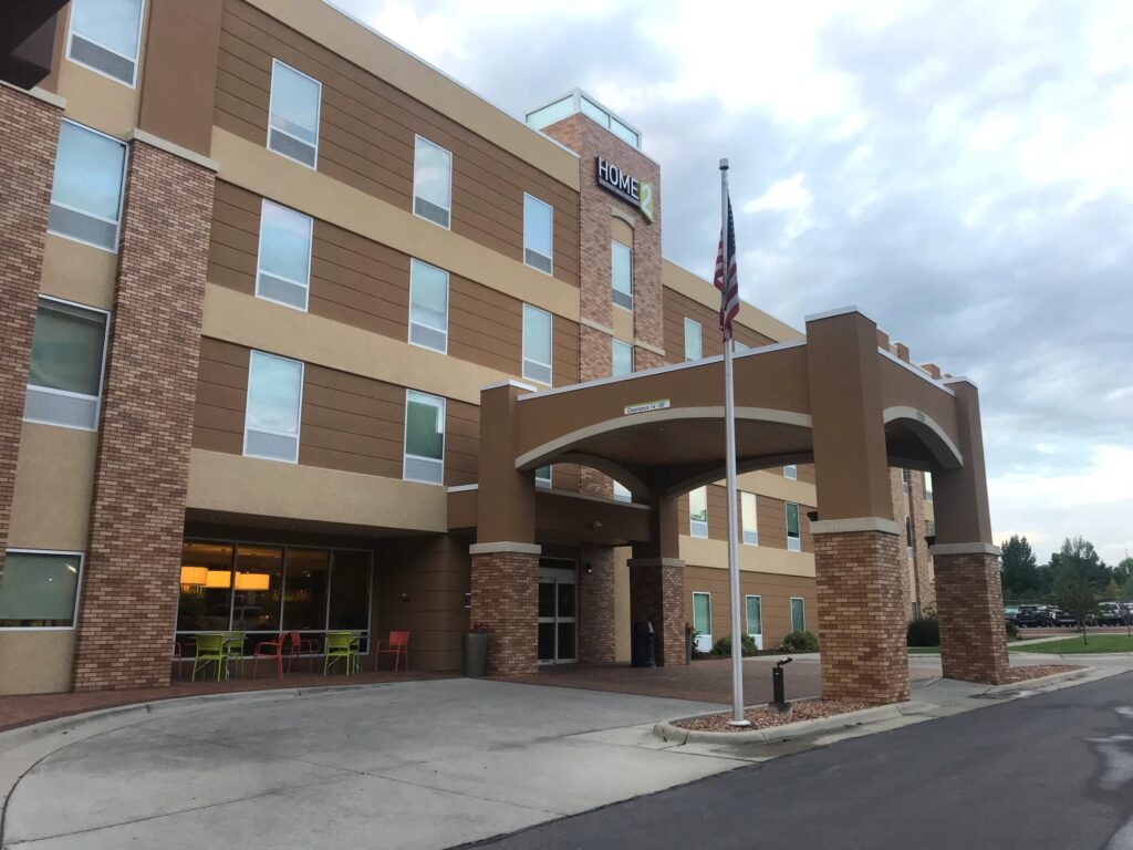 Should part of sales comp be tied to renewal?